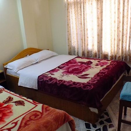 Hotel Dolphin Kathmandu Buitenkant foto