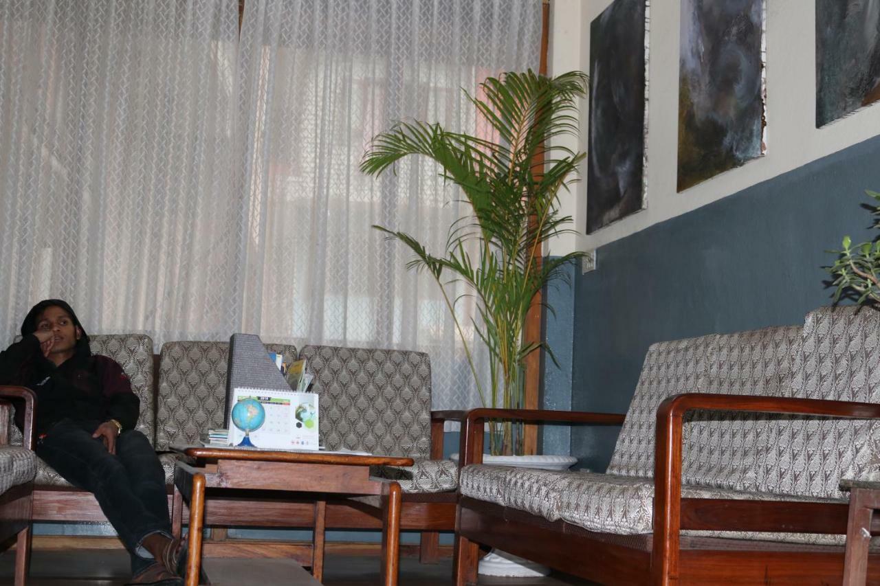 Hotel Dolphin Kathmandu Buitenkant foto